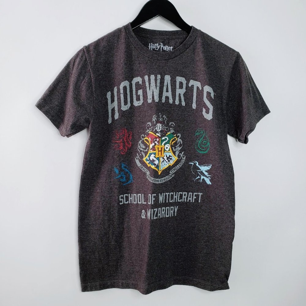 Harry Potter Hogwarts School‎ of Witchcraft Shirt S